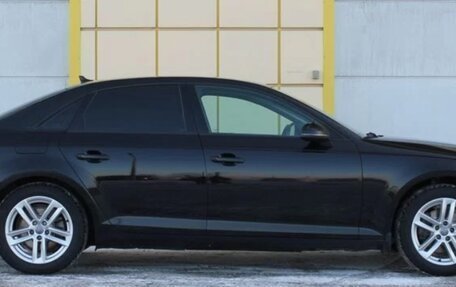 Audi A4, 2018 год, 1 650 000 рублей, 6 фотография