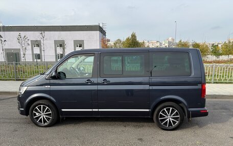 Volkswagen Multivan T6 рестайлинг, 2019 год, 5 000 000 рублей, 8 фотография