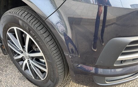 Volkswagen Multivan T6 рестайлинг, 2019 год, 5 000 000 рублей, 15 фотография