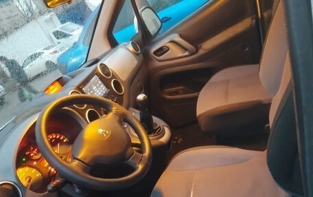 Peugeot Partner II рестайлинг 2, 2014 год, 620 000 рублей, 5 фотография