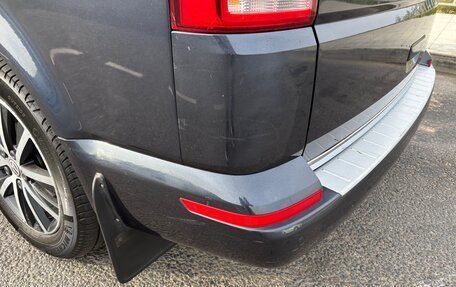 Volkswagen Multivan T6 рестайлинг, 2019 год, 5 000 000 рублей, 12 фотография