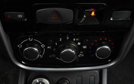 Renault Duster I рестайлинг, 2013 год, 850 000 рублей, 23 фотография