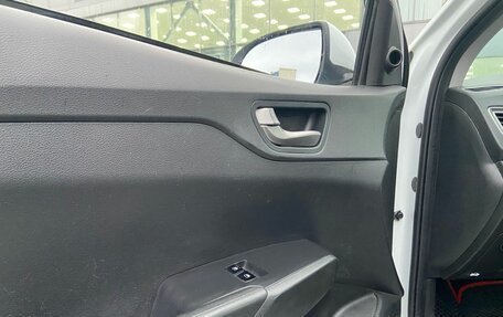 Hyundai Solaris II рестайлинг, 2019 год, 800 000 рублей, 8 фотография