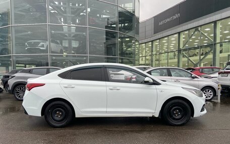 Hyundai Solaris II рестайлинг, 2019 год, 800 000 рублей, 3 фотография
