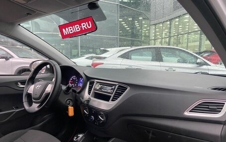 Hyundai Solaris II рестайлинг, 2019 год, 800 000 рублей, 9 фотография