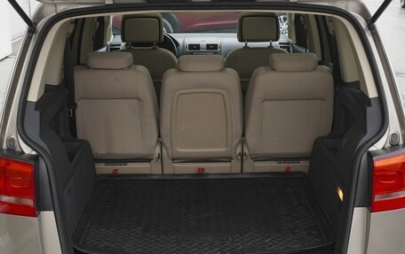 Volkswagen Touran III, 2013 год, 1 119 000 рублей, 19 фотография