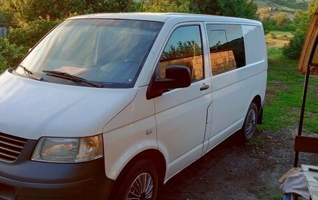 Volkswagen Transporter T5 рестайлинг, 2003 год, 650 000 рублей, 1 фотография