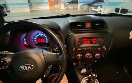 KIA Soul II рестайлинг, 2014 год, 1 300 000 рублей, 14 фотография