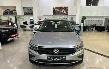 Volkswagen Tiguan II, 2021 год, 2 599 000 рублей, 2 фотография