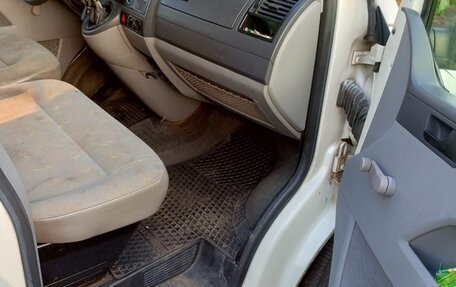 Volkswagen Transporter T5 рестайлинг, 2003 год, 650 000 рублей, 7 фотография