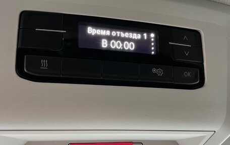 Volkswagen Multivan T6 рестайлинг, 2020 год, 4 799 000 рублей, 26 фотография