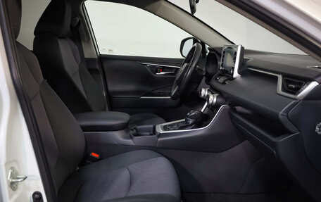 Toyota RAV4, 2020 год, 2 749 000 рублей, 20 фотография