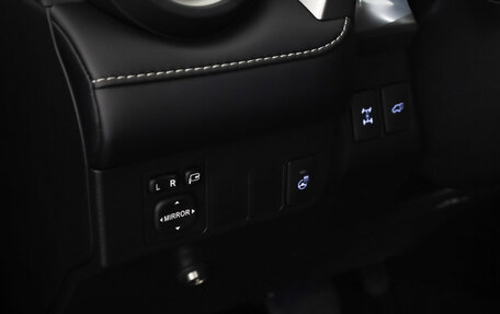 Toyota RAV4, 2019 год, 2 699 000 рублей, 14 фотография