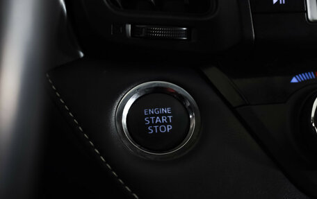 Toyota RAV4, 2019 год, 2 699 000 рублей, 15 фотография