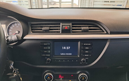 KIA Rio IV, 2019 год, 1 350 000 рублей, 15 фотография