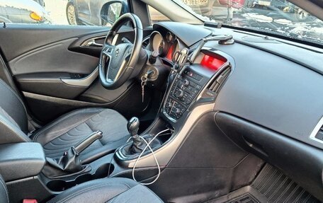 Opel Astra J, 2013 год, 790 000 рублей, 9 фотография