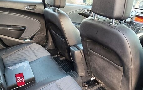 Opel Astra J, 2013 год, 790 000 рублей, 14 фотография