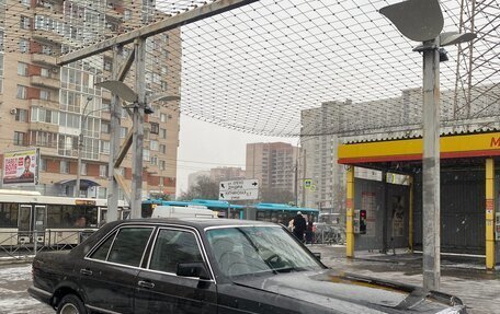 Mercedes-Benz S-Класс, 1982 год, 350 000 рублей, 3 фотография