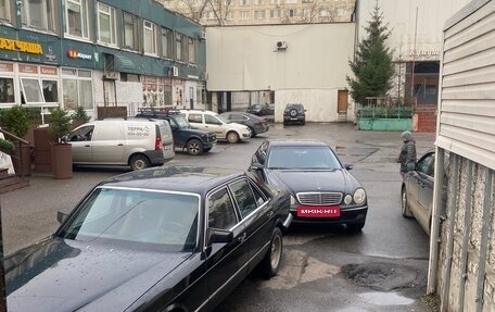 Mercedes-Benz S-Класс, 1982 год, 350 000 рублей, 11 фотография