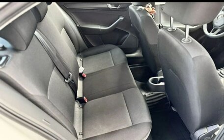 Skoda Rapid I, 2017 год, 830 000 рублей, 7 фотография