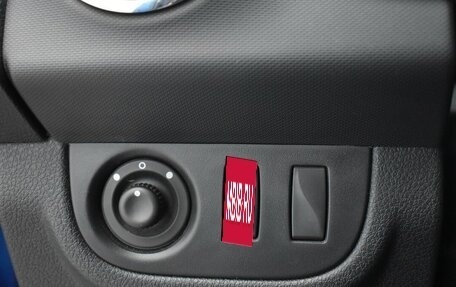 Renault Logan II, 2019 год, 1 230 000 рублей, 10 фотография