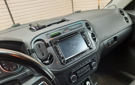 Volkswagen Tiguan I, 2012 год, 799 999 рублей, 2 фотография