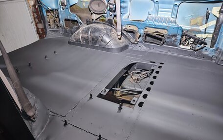 Mitsubishi Space Gear I рестайлинг, 1995 год, 590 000 рублей, 11 фотография