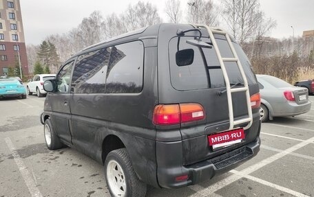 Mitsubishi Space Gear I рестайлинг, 1995 год, 590 000 рублей, 4 фотография