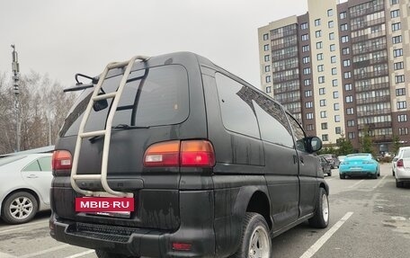 Mitsubishi Space Gear I рестайлинг, 1995 год, 590 000 рублей, 3 фотография