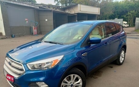 Ford Escape III, 2019 год, 1 515 000 рублей, 1 фотография