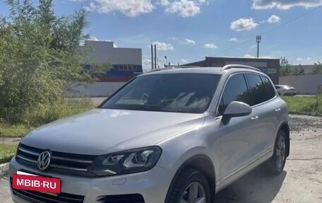 Volkswagen Touareg III, 2011 год, 1 700 000 рублей, 5 фотография