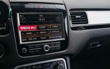 Volkswagen Touareg III, 2011 год, 1 700 000 рублей, 8 фотография