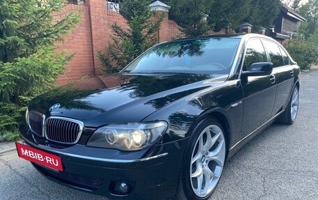BMW 7 серия, 2005 год, 1 950 000 рублей, 3 фотография
