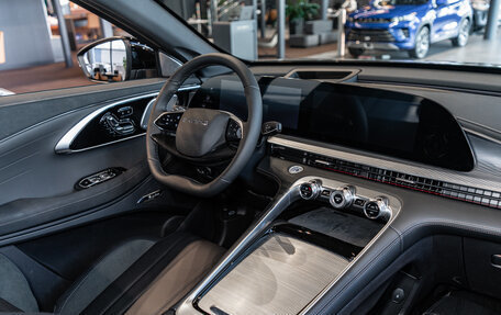 CheryExeed TXL, 2024 год, 3 800 000 рублей, 17 фотография