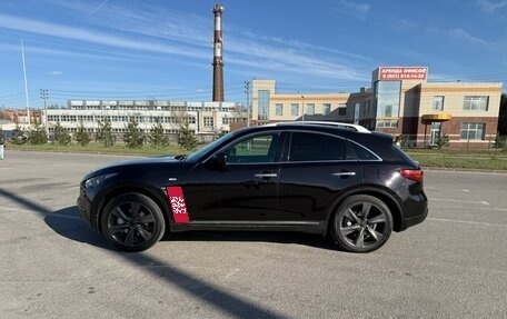 Infiniti QX70, 2016 год, 1 900 000 рублей, 10 фотография