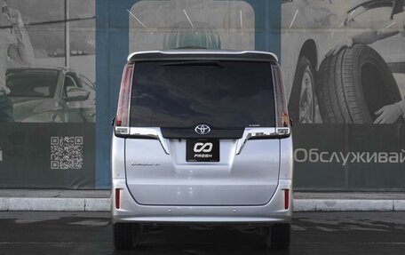 Toyota Esquire I, 2019 год, 2 745 000 рублей, 4 фотография