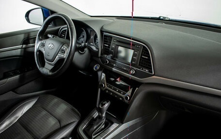 Hyundai Elantra VI рестайлинг, 2018 год, 1 310 000 рублей, 10 фотография