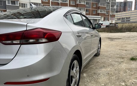 Hyundai Elantra VI рестайлинг, 2018 год, 1 310 000 рублей, 6 фотография