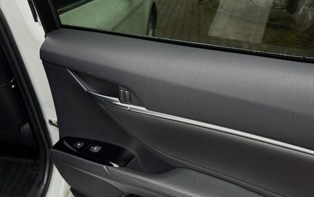 Toyota Camry, 2019 год, 3 300 000 рублей, 18 фотография