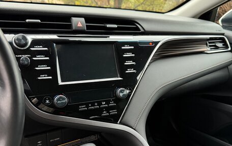 Toyota Camry, 2019 год, 3 300 000 рублей, 25 фотография