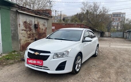 Chevrolet Cruze II, 2014 год, 680 000 рублей, 2 фотография