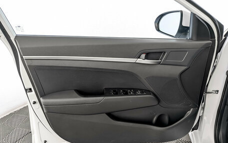 Hyundai Elantra VI рестайлинг, 2019 год, 1 675 000 рублей, 19 фотография