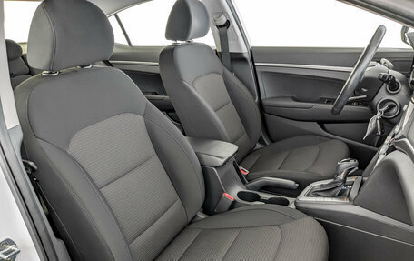 Hyundai Elantra VI рестайлинг, 2019 год, 1 675 000 рублей, 23 фотография