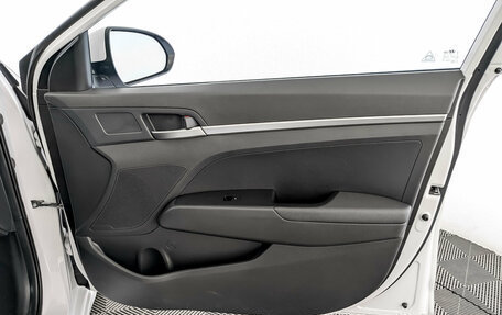 Hyundai Elantra VI рестайлинг, 2019 год, 1 675 000 рублей, 24 фотография