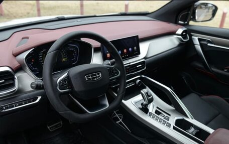 Geely Coolray I, 2022 год, 1 700 000 рублей, 2 фотография