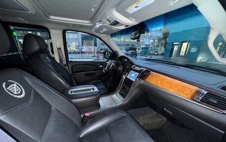 Cadillac Escalade III, 2012 год, 2 200 000 рублей, 11 фотография