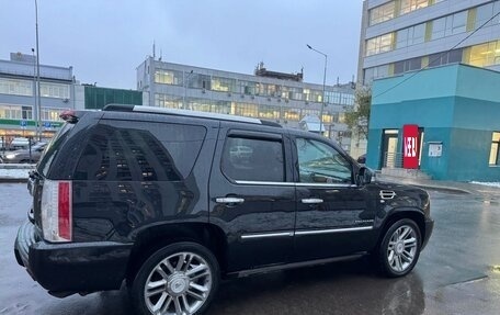 Cadillac Escalade III, 2012 год, 2 200 000 рублей, 2 фотография