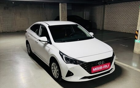 Hyundai Solaris II рестайлинг, 2021 год, 1 800 000 рублей, 3 фотография