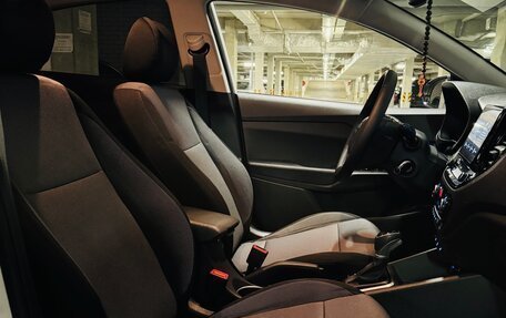 Hyundai Solaris II рестайлинг, 2021 год, 1 800 000 рублей, 23 фотография