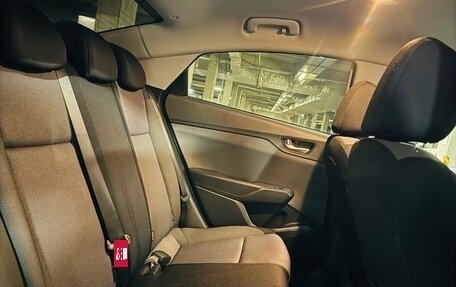 Hyundai Solaris II рестайлинг, 2021 год, 1 800 000 рублей, 19 фотография